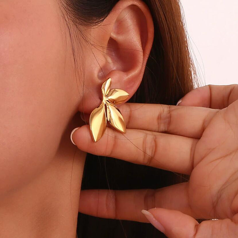 Sculpted Leaf Cluster Stud Earrings