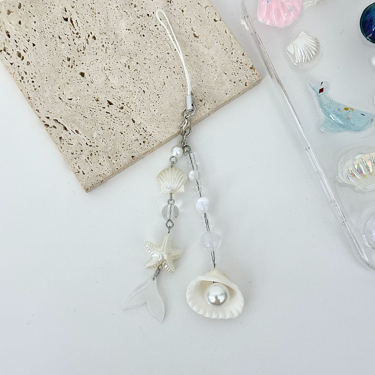 Pearl Shell Dangle Charm Keychain - White-1