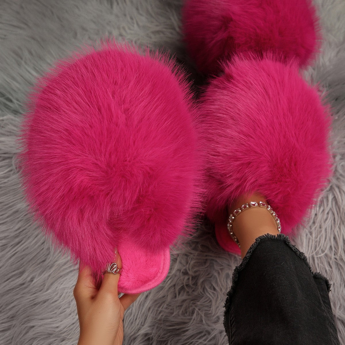 Fluffy Faux Fur Closed Toe House Slippers