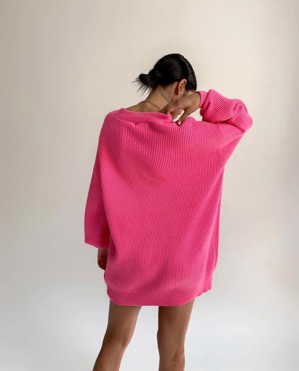 Pearl Button Oversized V Neck Cardigan - Rose red - 2