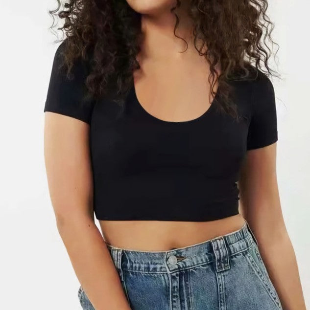 Scoop Neck Short Sleeve Crop Top - Black - 2
