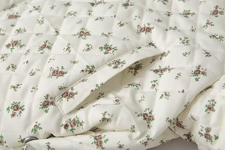Rosebud Print Quilted Zip Jacket - White - 11