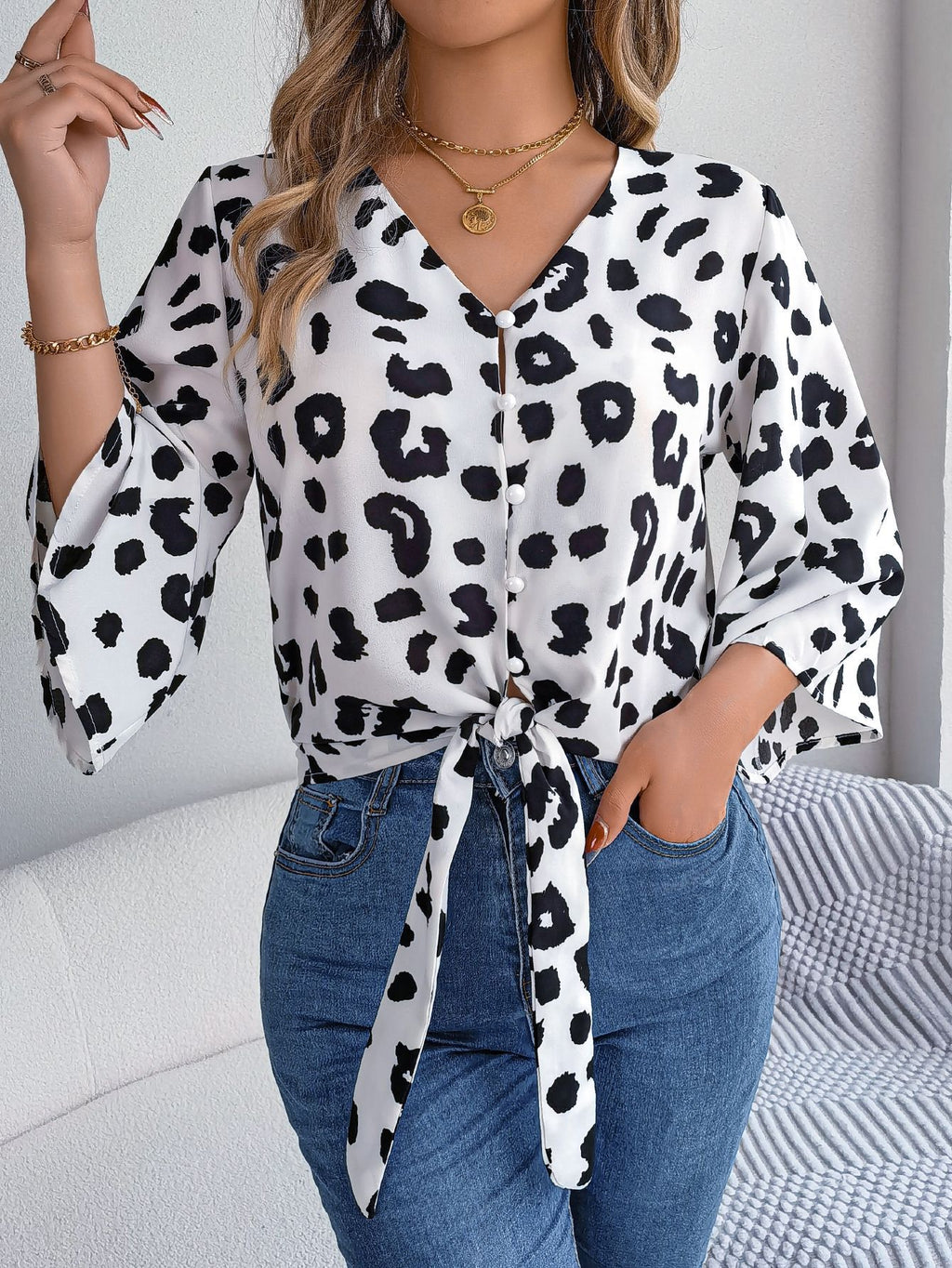 Leopard Print Tie Hem Button Blouse - White - 2