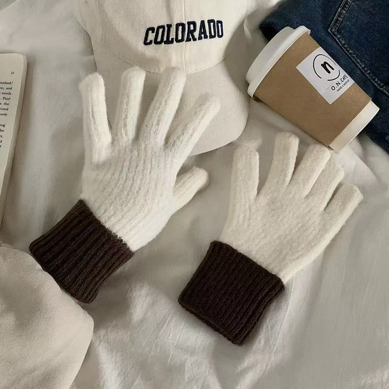 Color Block Ribbed Cuff Knit Gloves - White