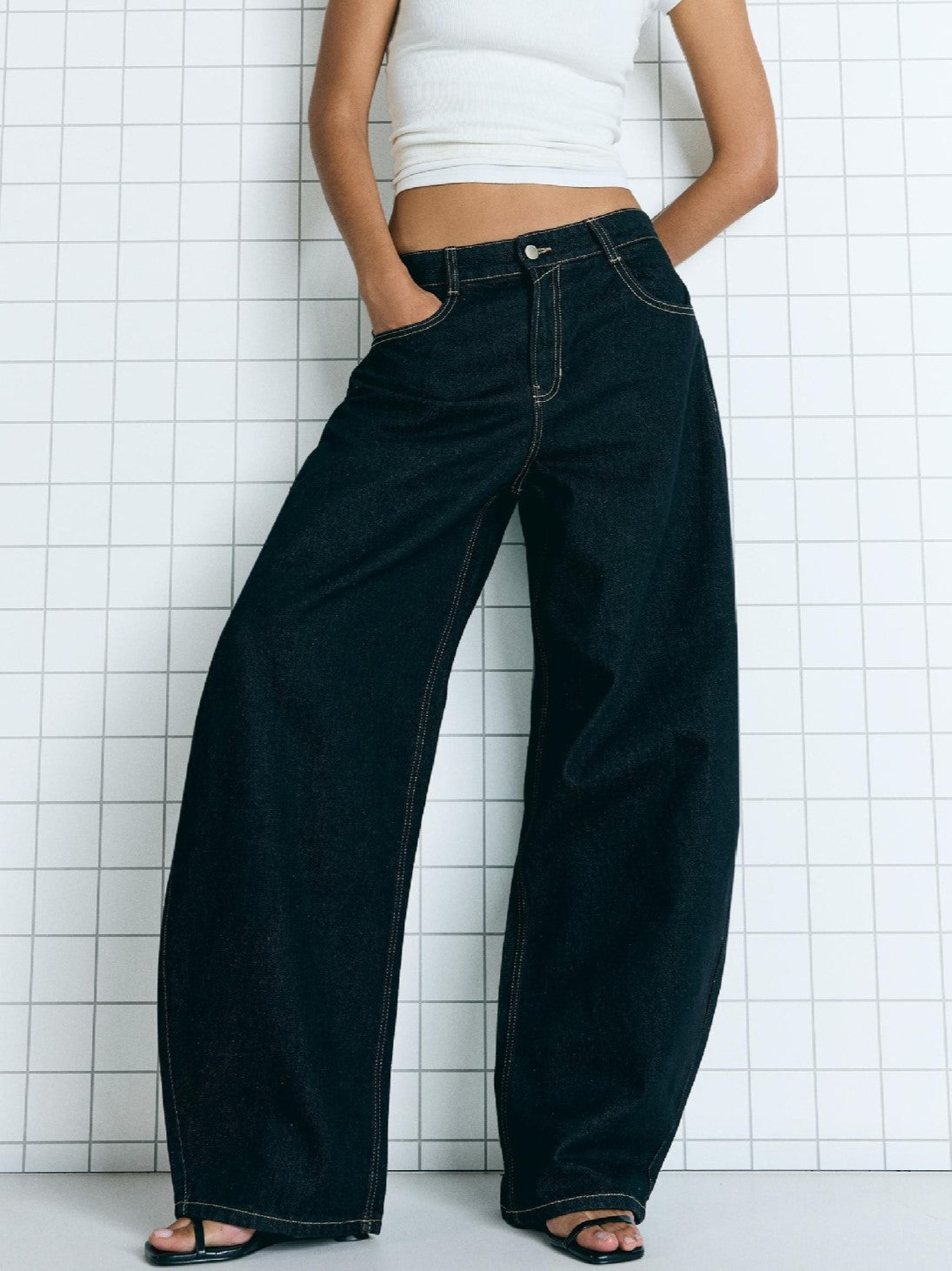 High Waist Barrel Leg Baggy Jeans - Black