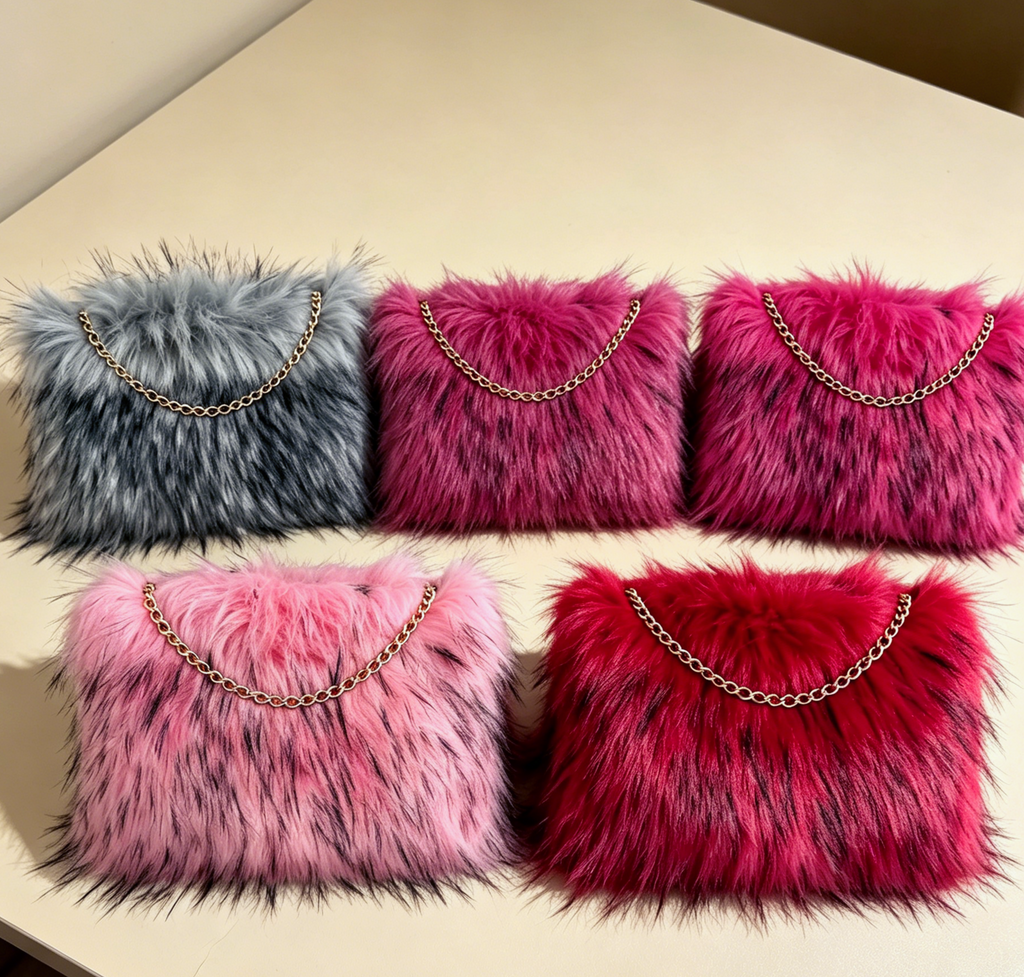 Fluffy Faux Fur Chain Crossbody Purse - Rose_Red