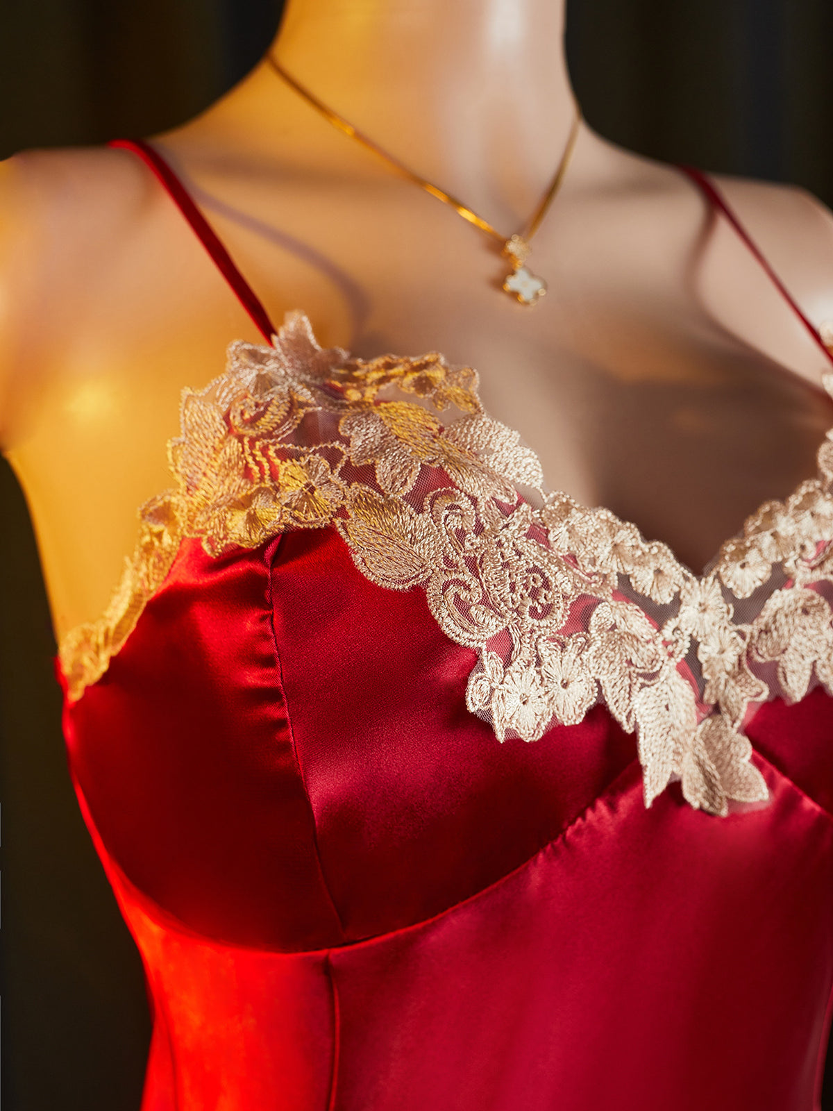 Scalloped Lace Trim Satin Maxi Nightgown - Red - 2