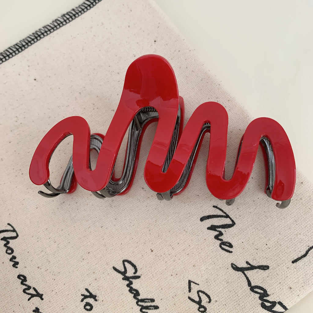 Sculptural Shape Glossy Claw Clips - Wave