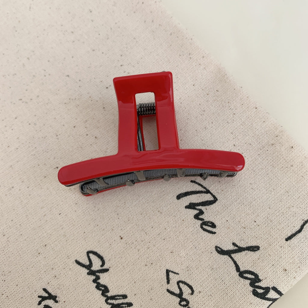 Sculptural Shape Glossy Claw Clips - flat