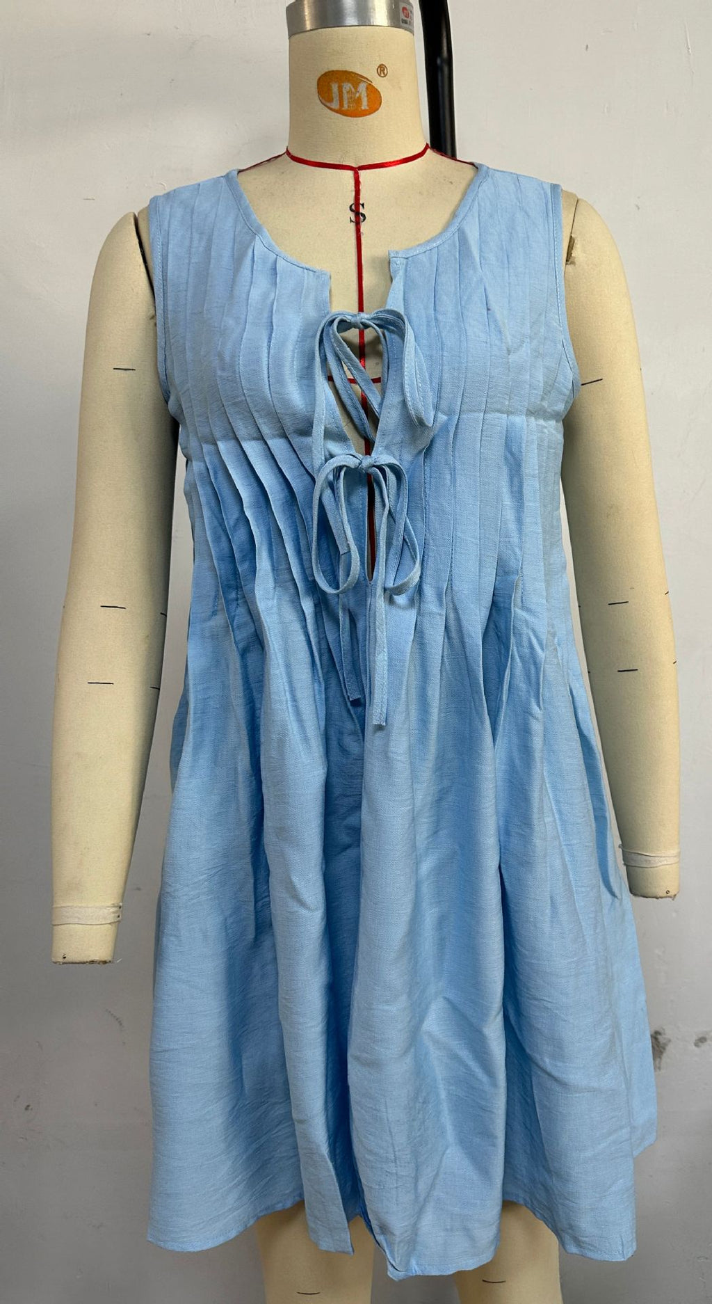 Tie Front Pleated Sleeveless Shift Dress - blue