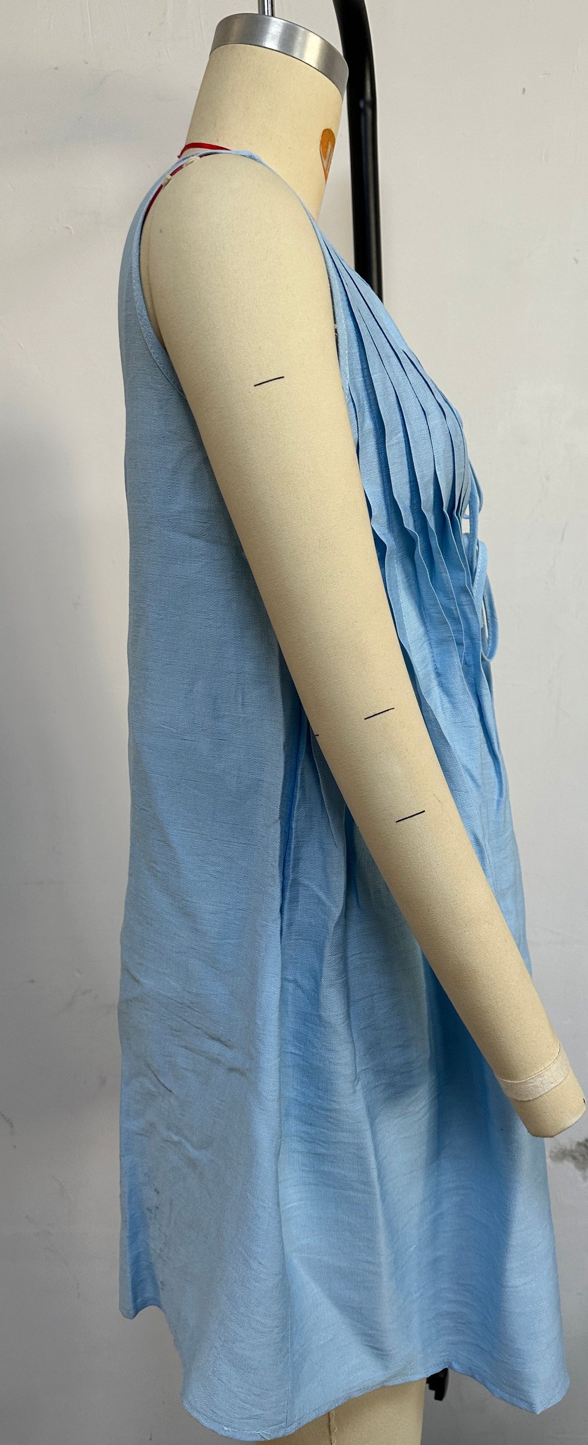 Tie Front Pleated Sleeveless Shift Dress - blue - 1