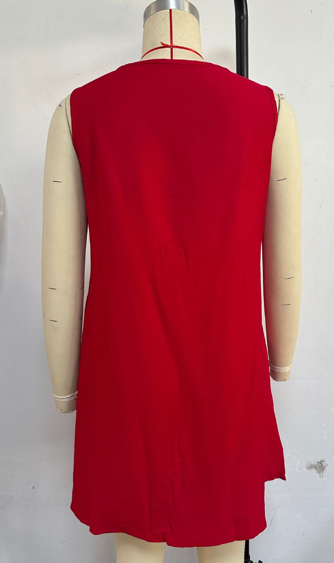 Tie Front Pleated Sleeveless Shift Dress - red - 2