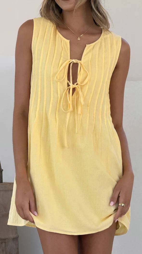 Tie Front Pleated Sleeveless Shift Dress - yellow - 4