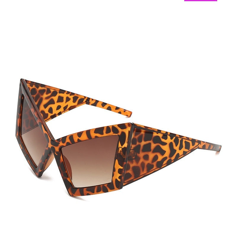 Oversized Pointed Cat Eye Sunglasses - LEOPARD