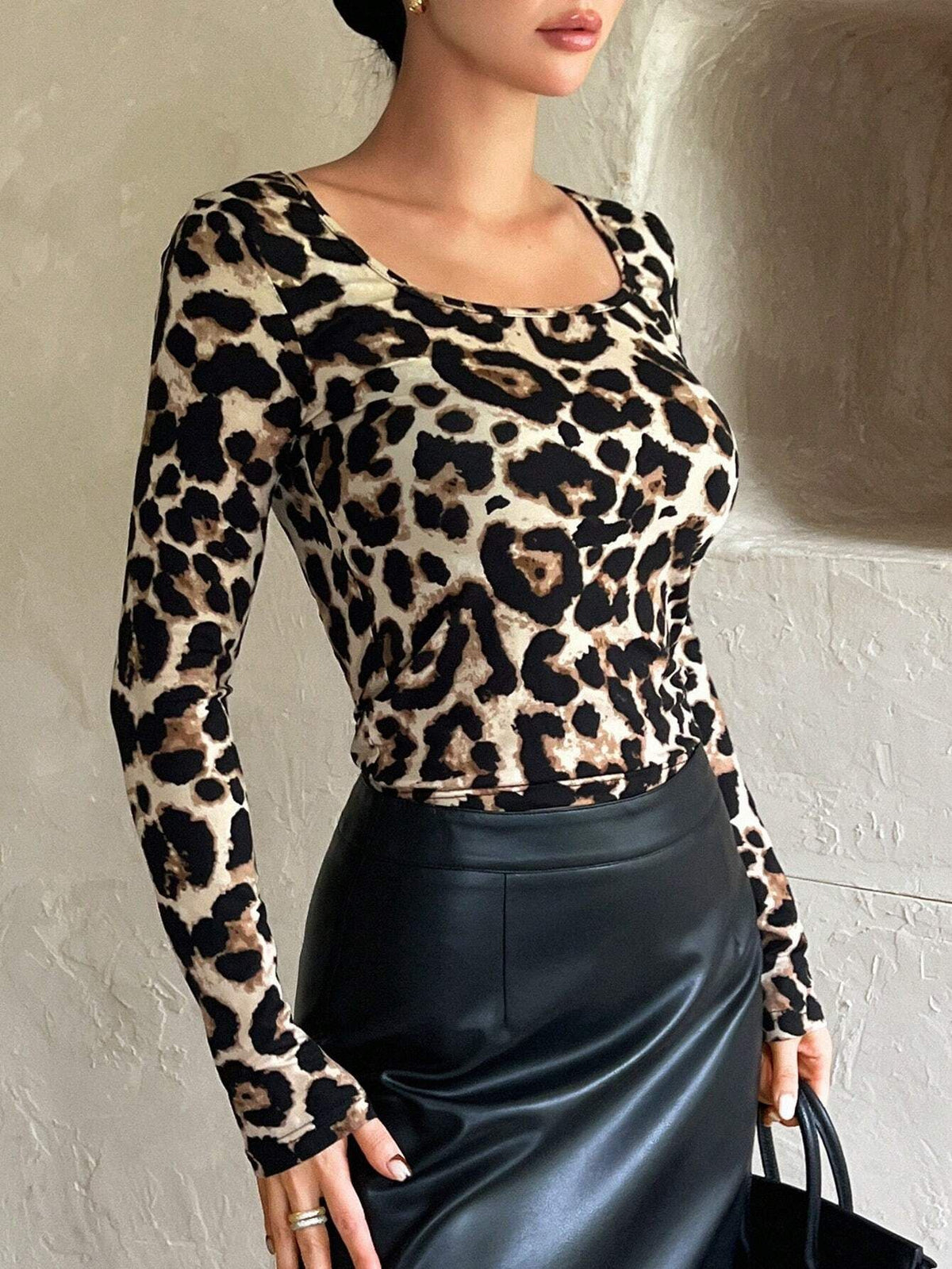 Leopard Print Scoop Neck Fitted Top - Khaki - 1