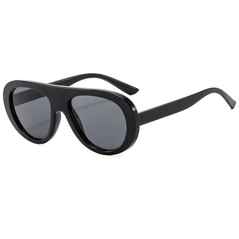 Chunky Oval Flat Top Sunglasses - Black