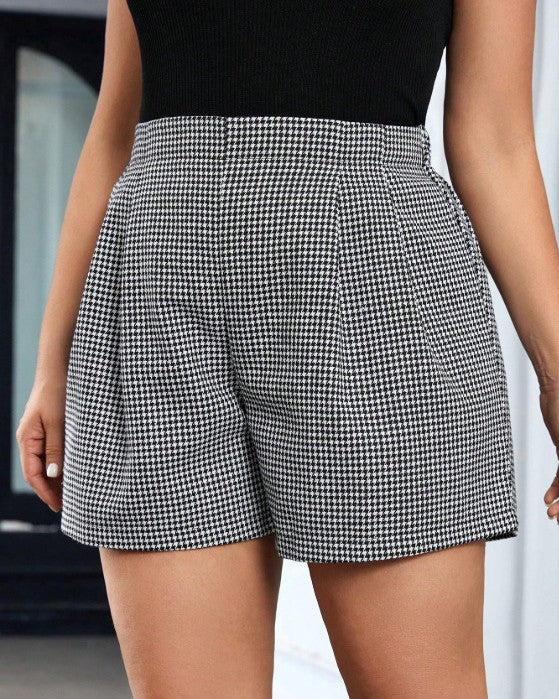 Houndstooth Check Pleated Tailored Shorts - Gray