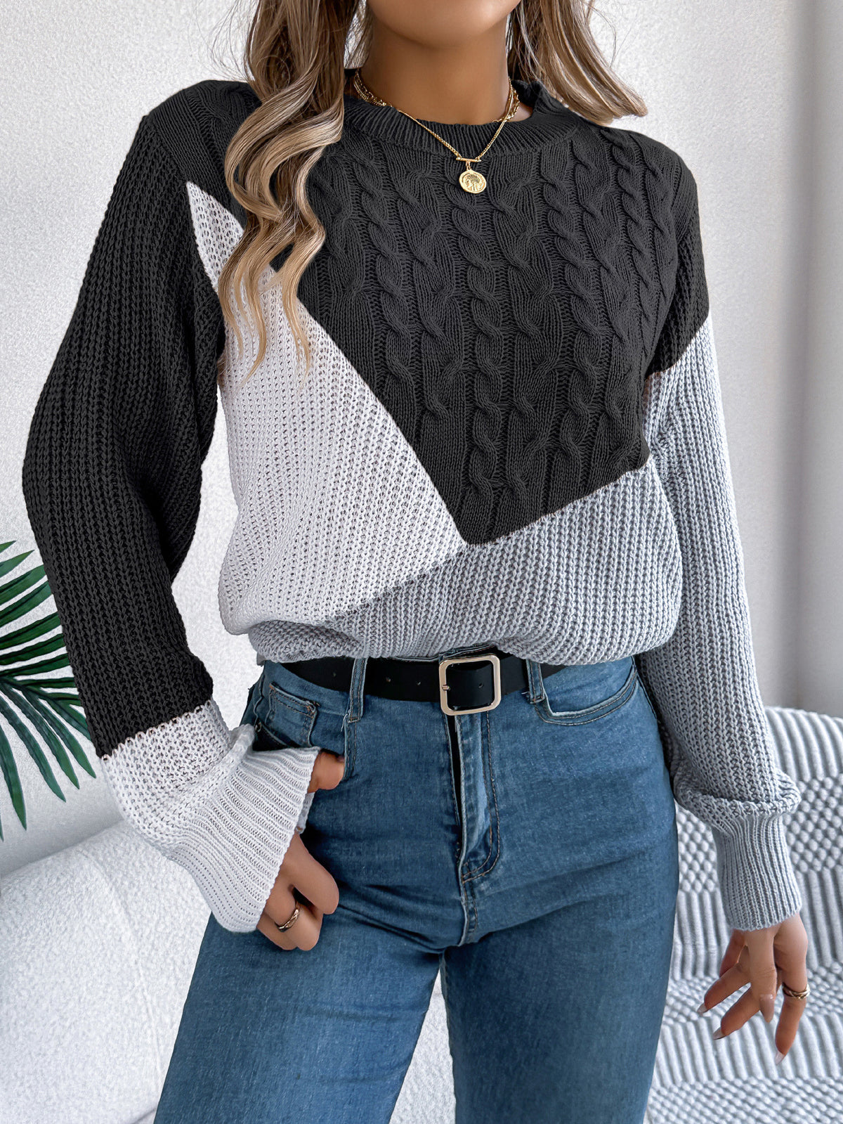 Diagonal Colorblock Cable Knit Sweater - Black - 2