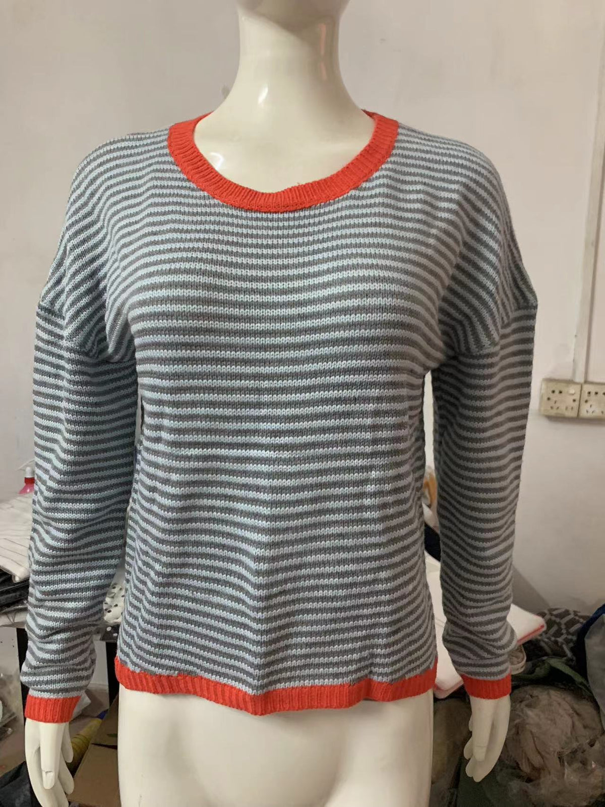 Fine Stripe Boxy Knit Top With Contrast Rib - Grey - 1