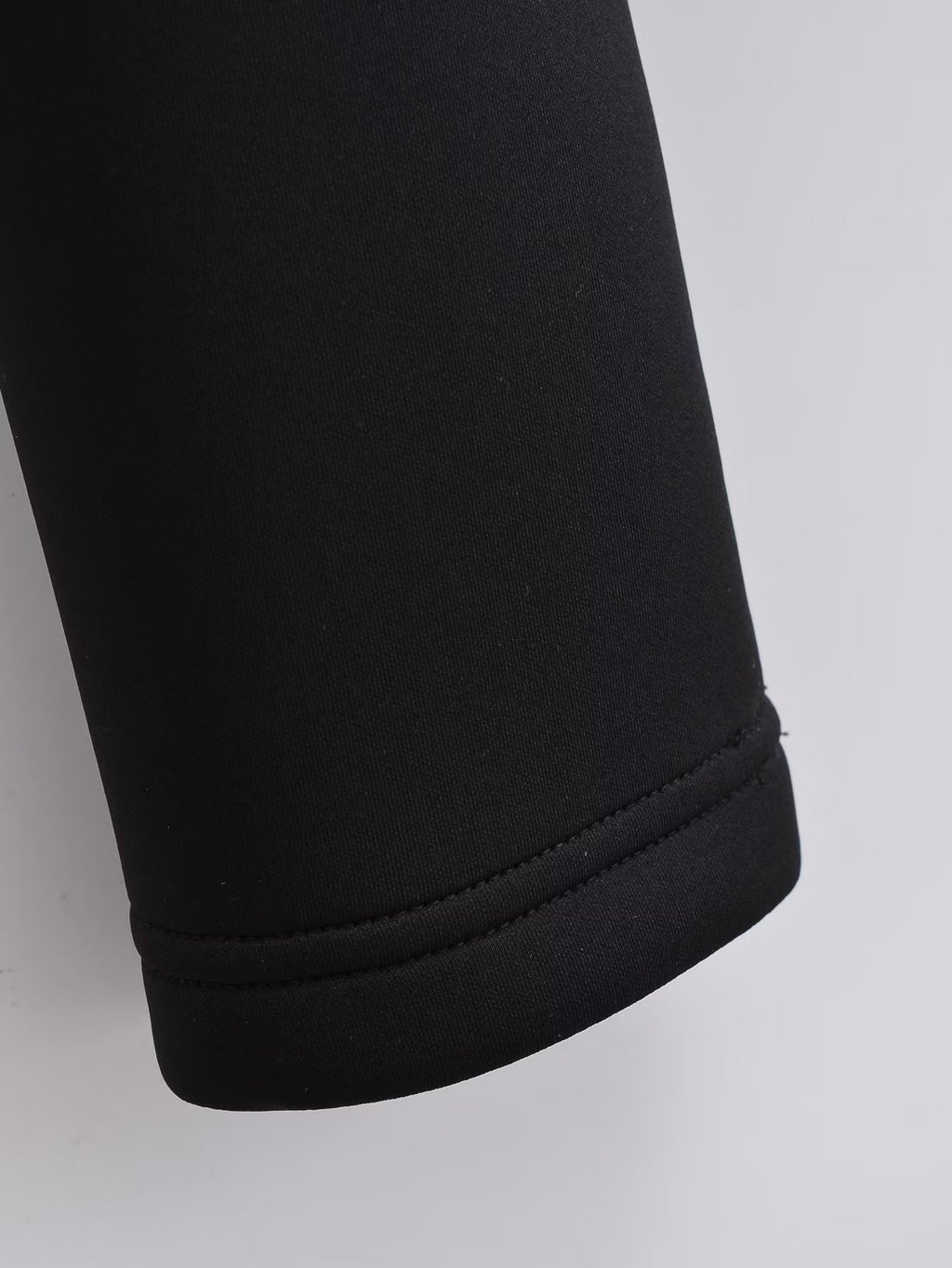 Cropped Puffer Jacket With Knit Sleeves - Black - 1