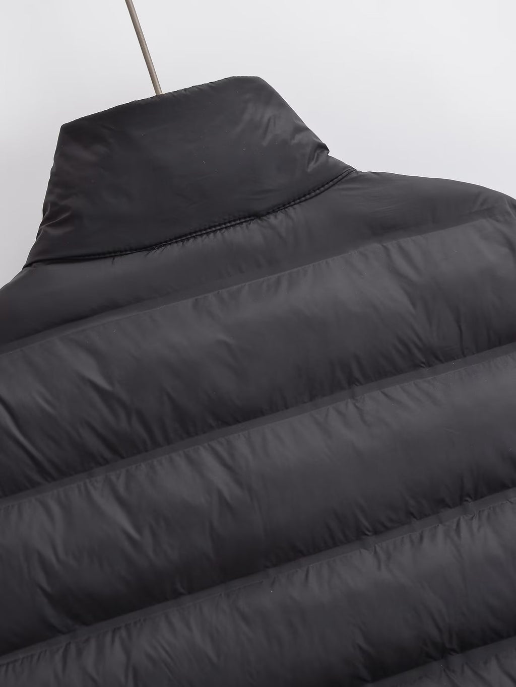 Cropped Puffer Jacket With Knit Sleeves - Black - 8