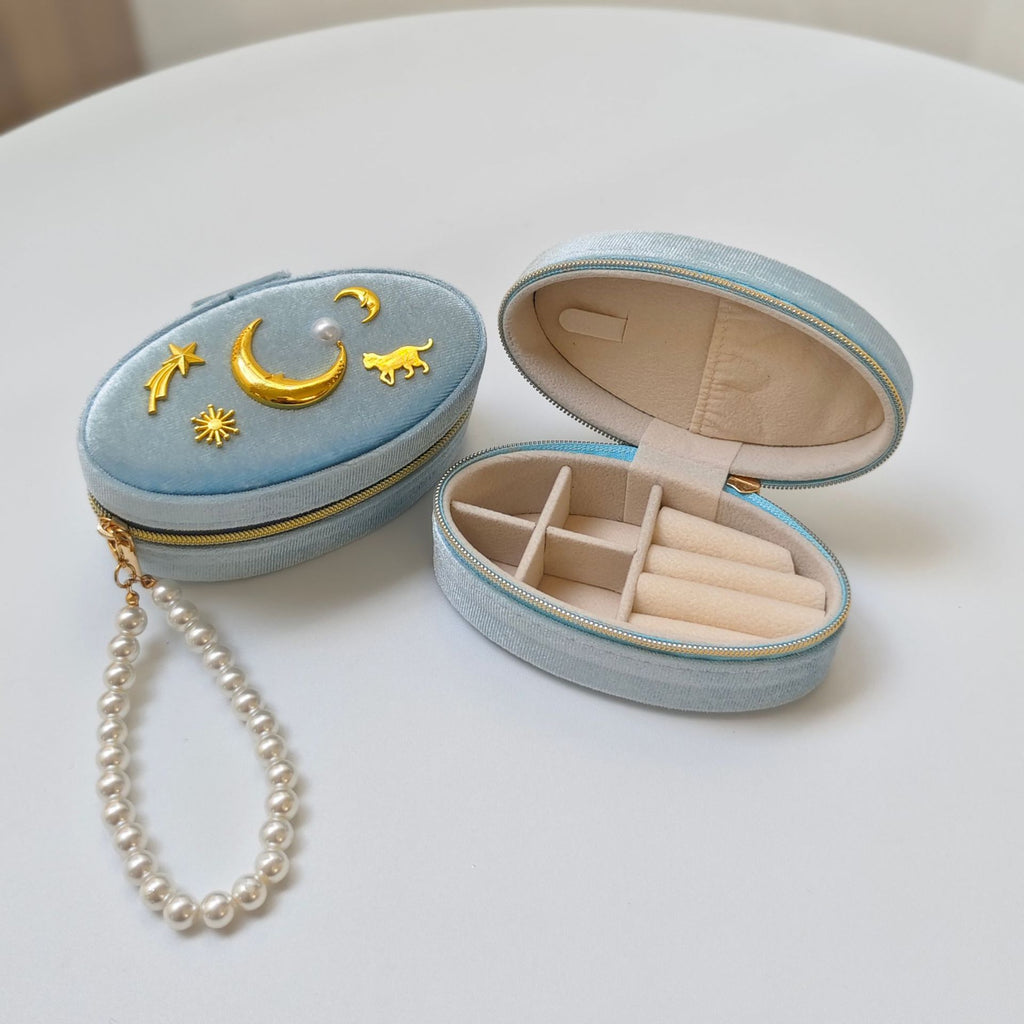 Celestial Velvet Travel Jewelry Case With Pearl Strap - Blue