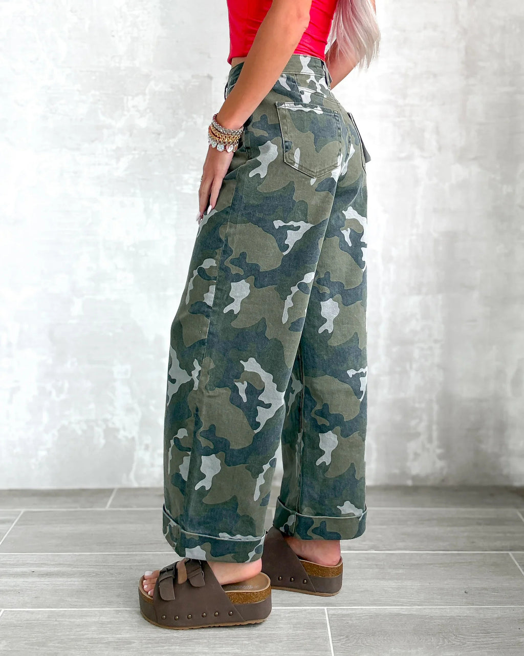 Camo Print Wide Leg Cuffed Jeans - Camo - 1