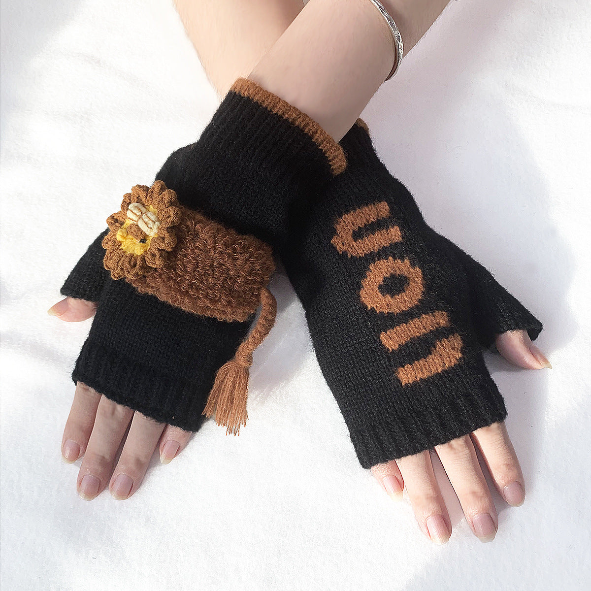 Crochet Lion Fingerless Gloves - Black