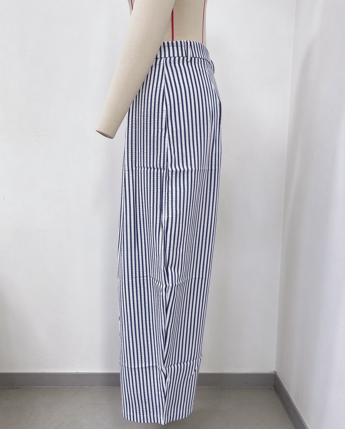Pinstripe Pleated High Waist Barrel Wide Leg Pants - Navy - 2