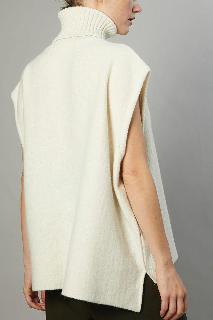 Slouchy Turtleneck Sleeveless Knit Sweater - white - 1