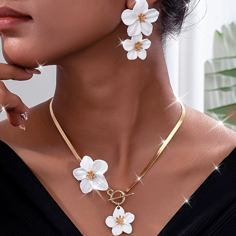 Blossom Charm Snake Chain Necklace Set
