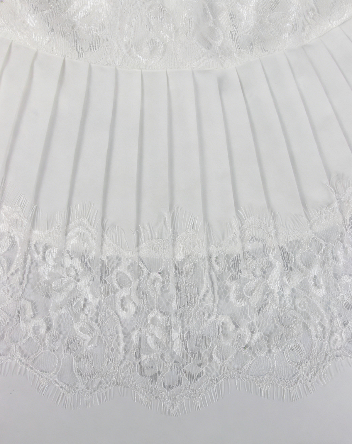 Pleated Lace Mini Skirt With Shorts - White - 6