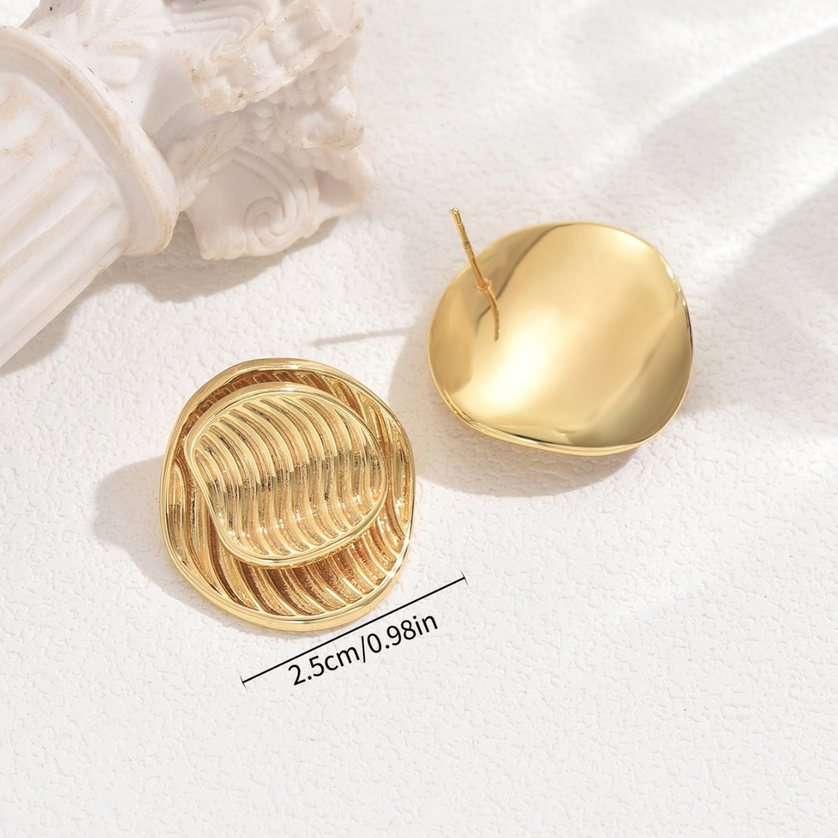 Ribbed Round Dome Textured Stud Earrings - Color - 3