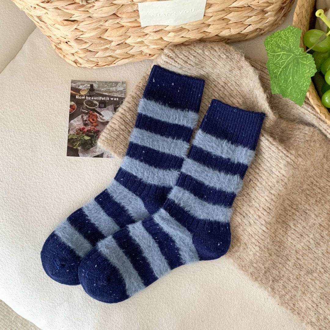 Contrast Stripe Fuzzy Wool Blend Socks - Navy