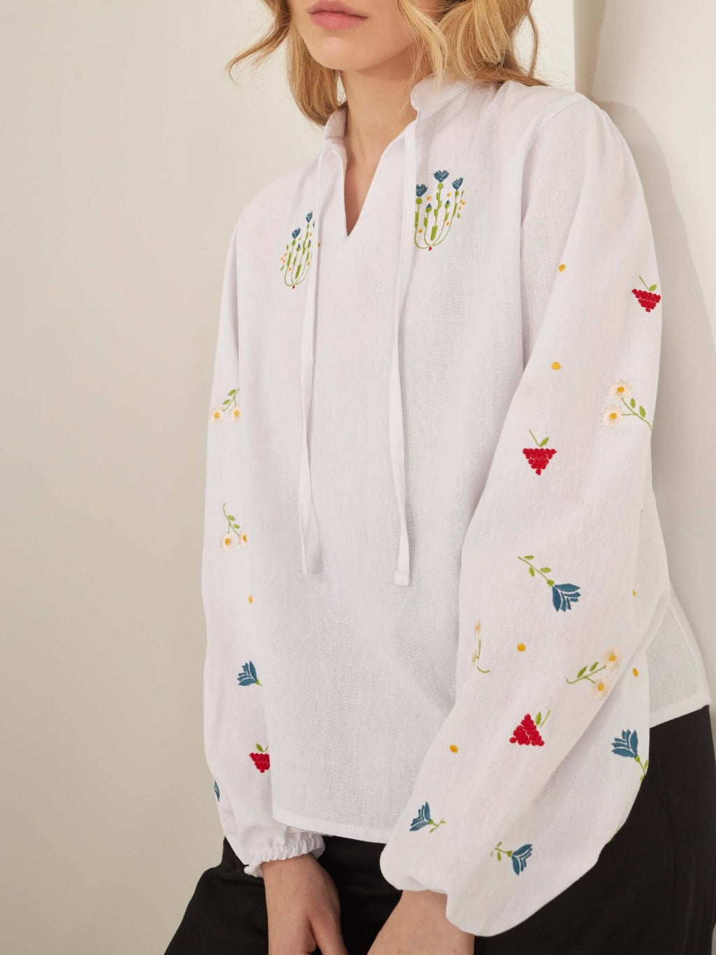 Tie Neck Blouse With Scattered Flower Embroidery - White