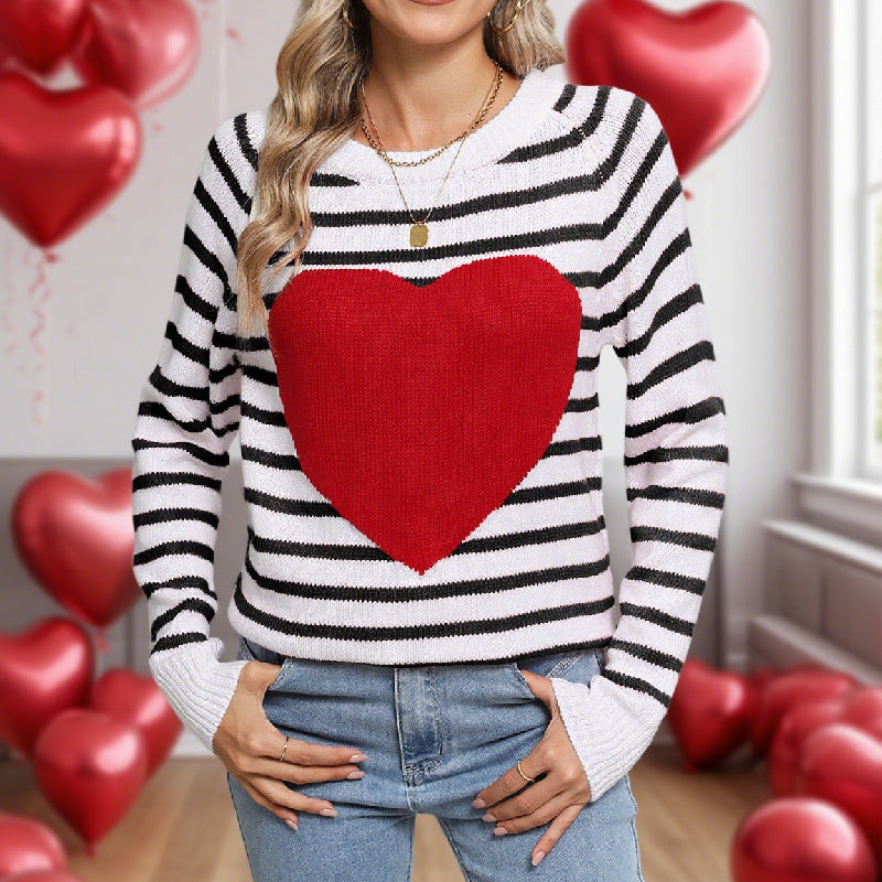 Striped Heart Motif Crew Neck Sweater - Black