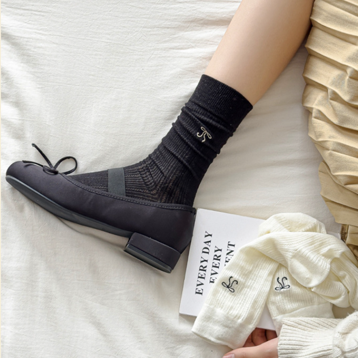 Embroidered Bow Ribbed Crew Socks - Black - 1
