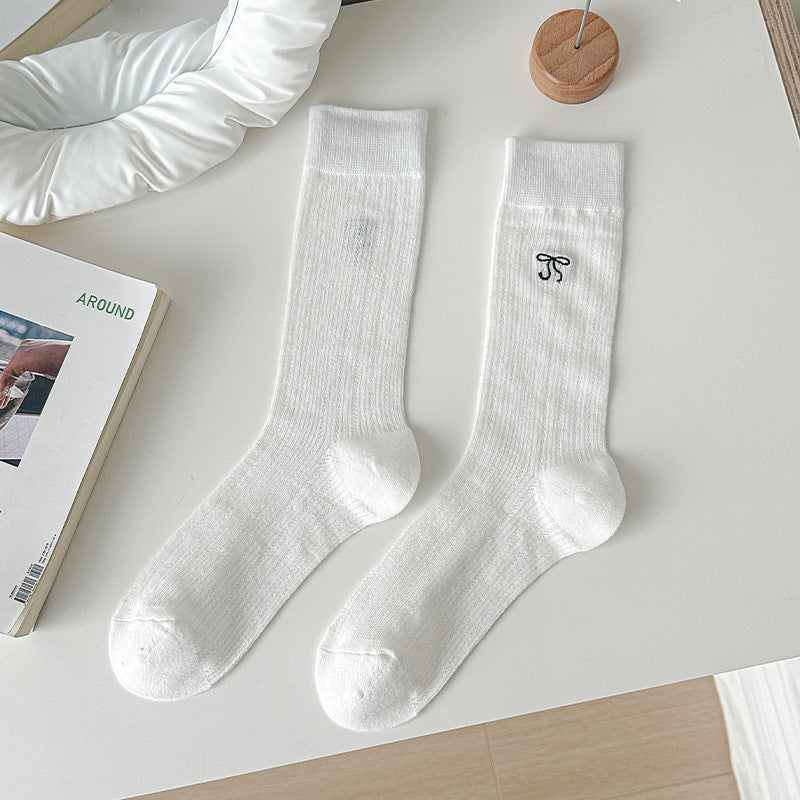 Embroidered Bow Ribbed Crew Socks - White
