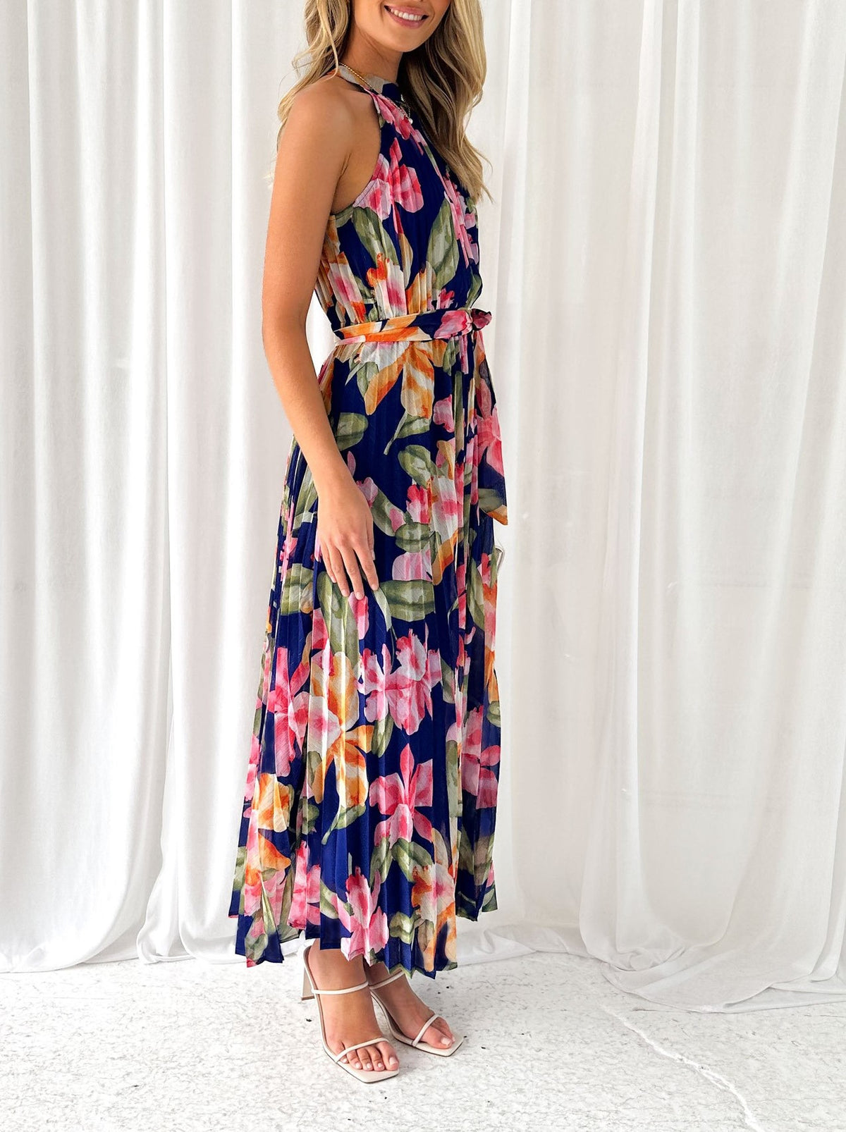 Floral Pleated Halter Neck Maxi Dress - Navyblue - 1