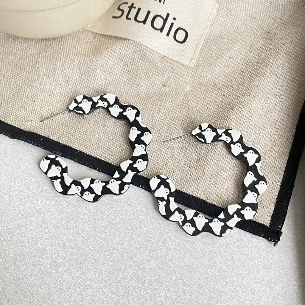 Halloween Skull C Shaped Hoop Earrings - Black