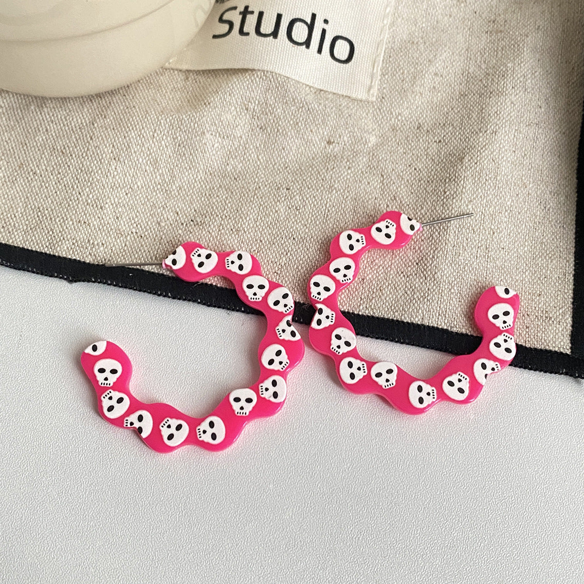 Halloween Skull C Shaped Hoop Earrings - RoseRed