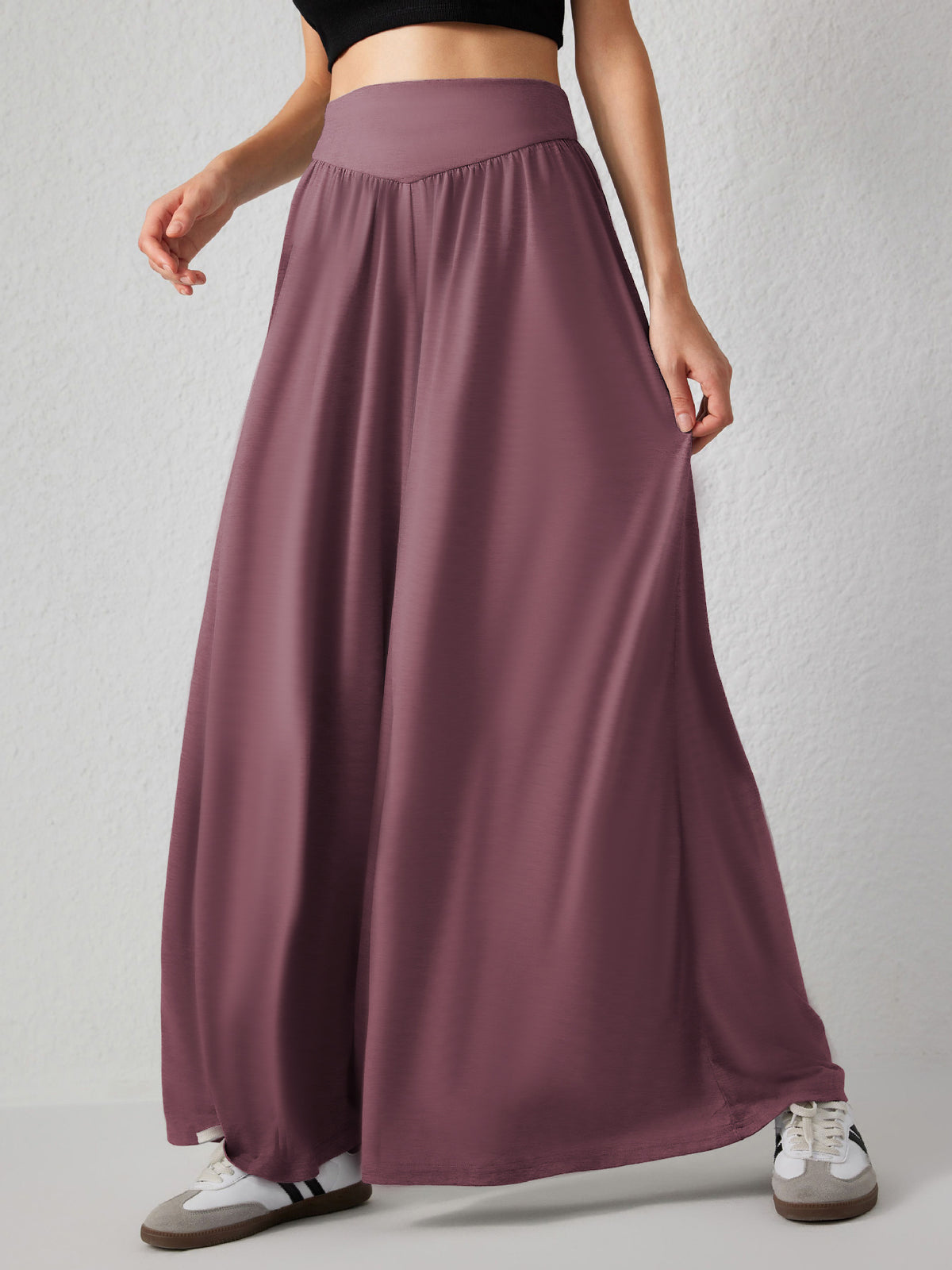 Flowy Palazzo Pants With Smocked Waist - Purple