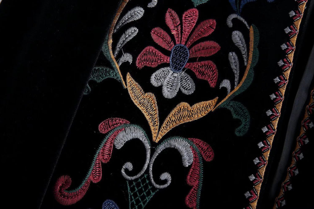 Embroidered Velvet Cropped Open Jacket - Black - 1