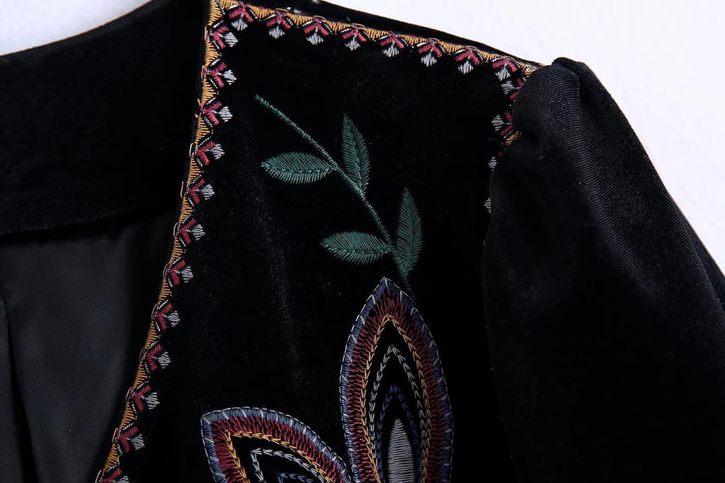Embroidered Velvet Cropped Open Jacket - Black - 4