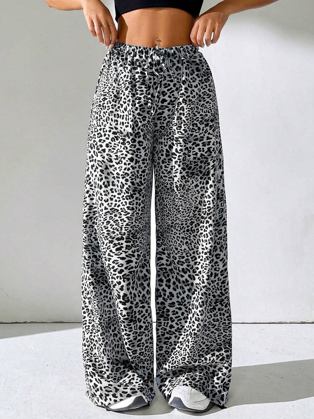 Leopard Print Palazzo Pants With Drawstring Waist - Black