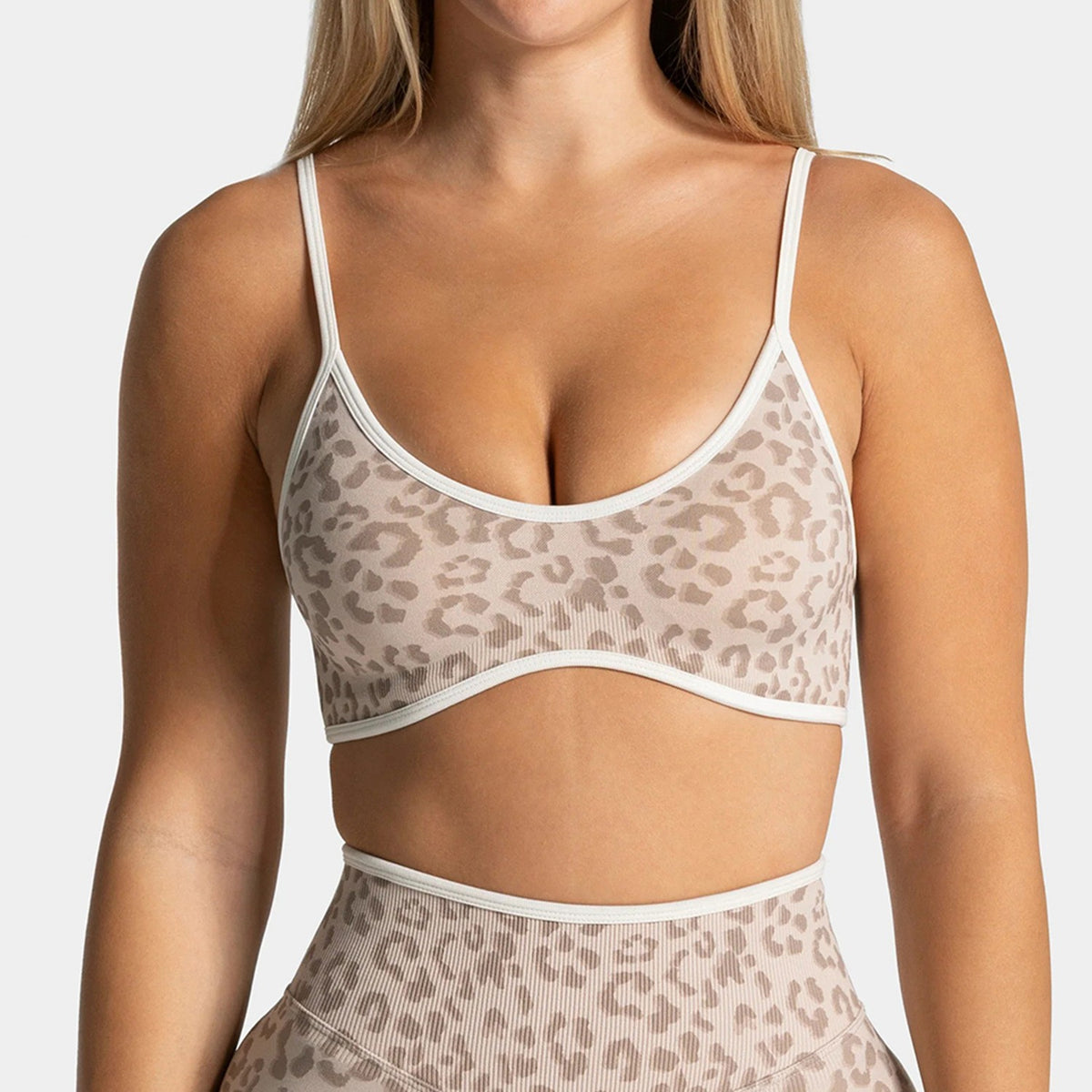 Leopard Print Seamless Contrast Trim Sports Bra - Cream
