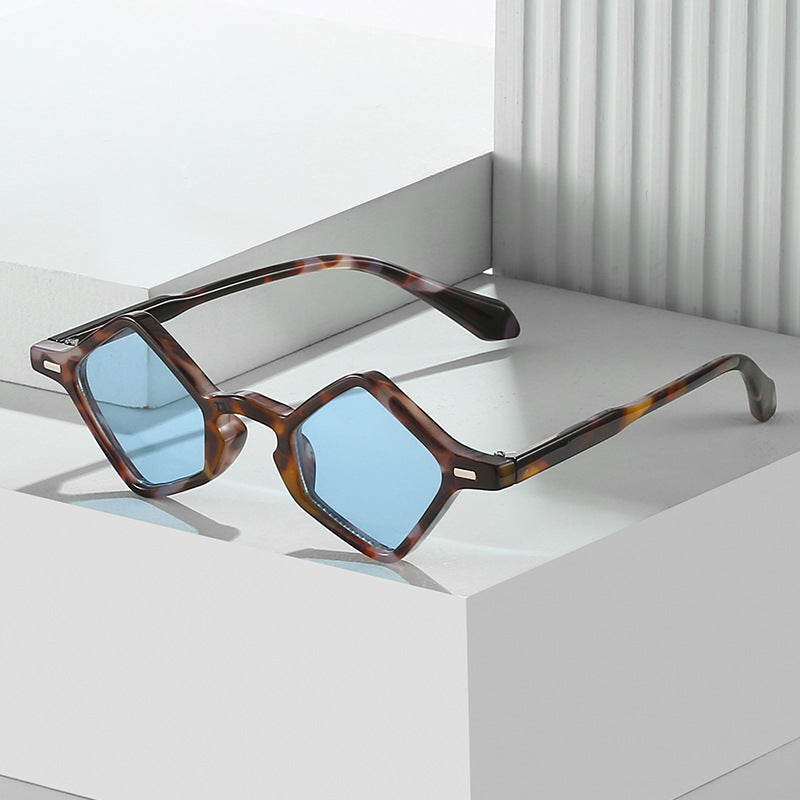 Geometric Triangle Mini Sunglasses - Leopard - 3