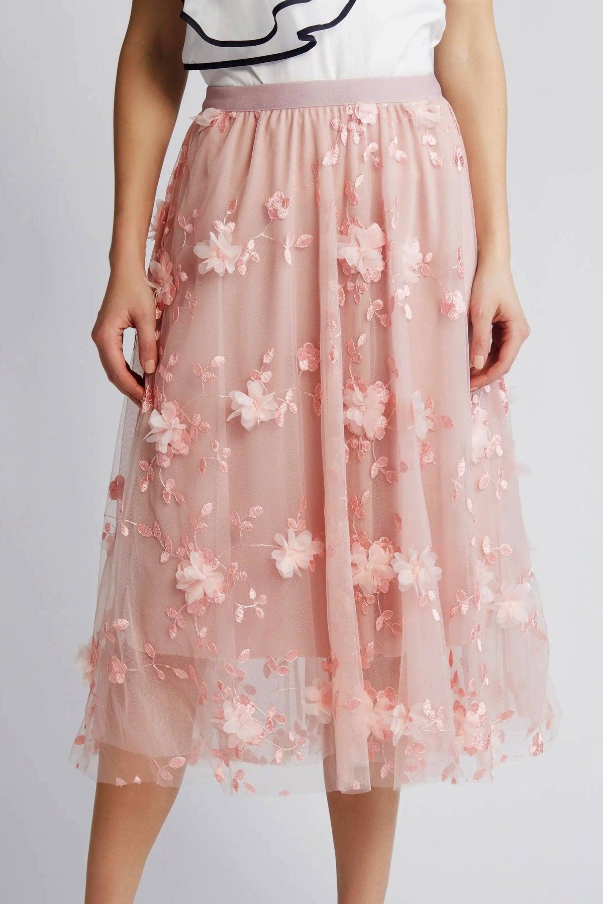 Tulle Midi Skirt With 3D Flower Appliques - Pink
