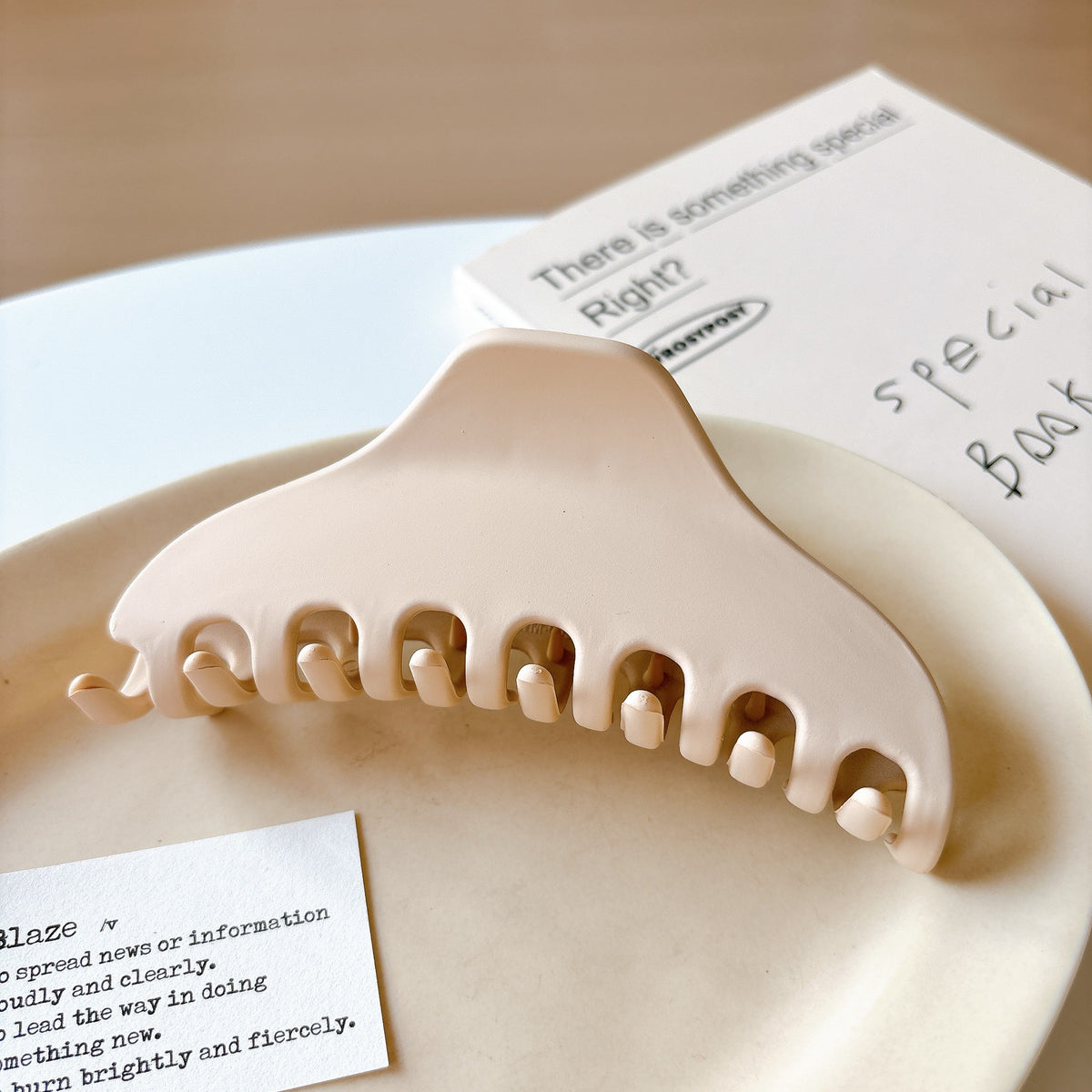 Matte Milk Tea Geometric Claw Clip - NO03