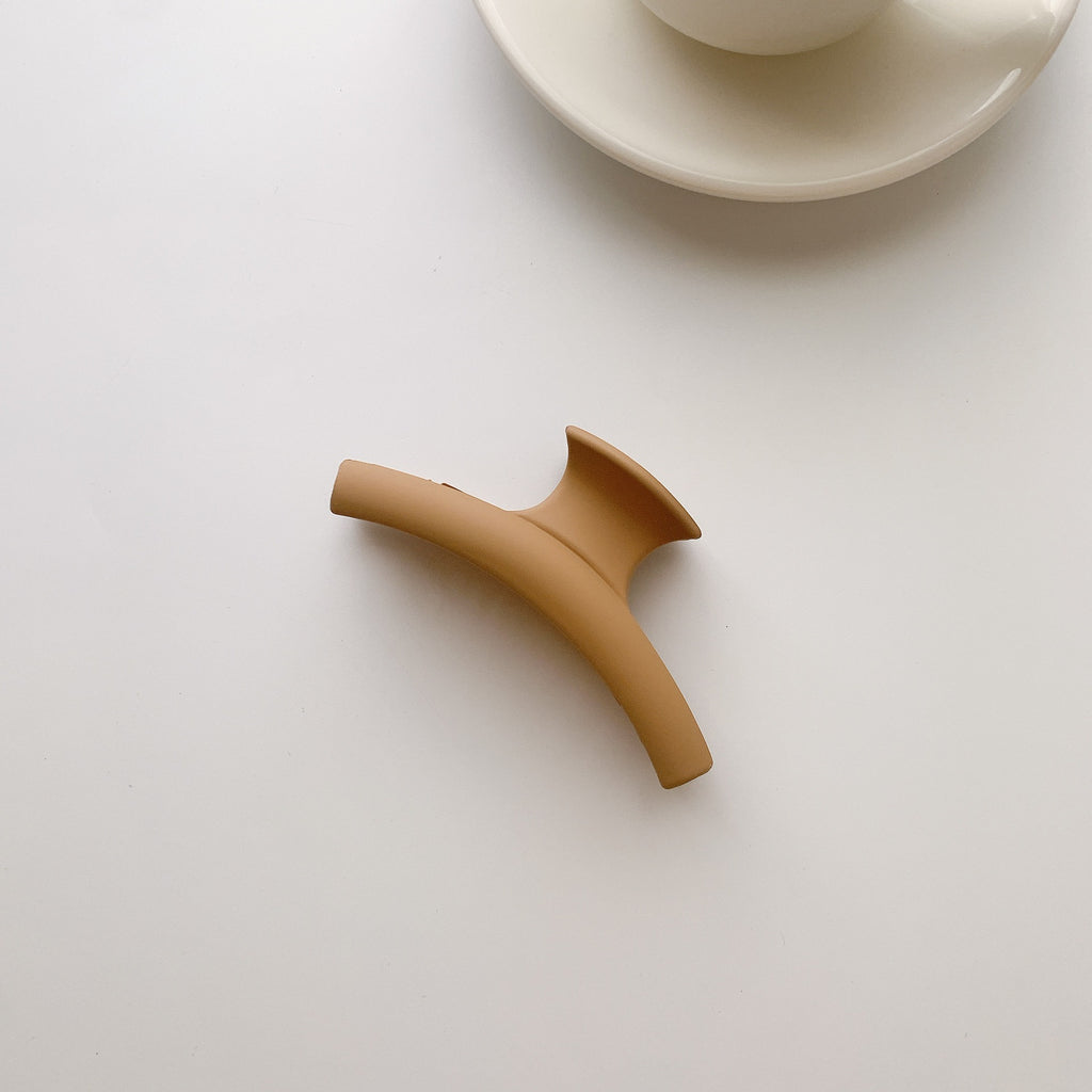 Matte Milk Tea Geometric Claw Clip - NO12